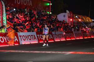 BIB: 961
                            <button type="button" onclick="openModal(23185027)" class="btn btn-primary btn-sm float-right btn-popup" data-toggle="modal" data-target=".modal-high-quality">
                        <i class="fas fa-shopping-cart"></i> Add to Cart
                    </button>
                                            <button type="button" onclick="isThisMe(23185027, true)" class="btn btn-success btn-sm float-right btn-popup btn-isme hidden" data-toggle="tooltip" data-placement="bottom" title="นี่คือรูปของคุณใช่ไหม คลิกที่นี่เพื่อเอาเข้าอัลบั้ม">
                        <i class="fas fa-plus"></i> Add to album
                    </button>
                    <button type="button" onclick="isThisMe(23185027, false)" class="btn btn-warning btn-sm float-right btn-popup btn-isnotme hidden">
                        <i class="fas fa-ban"></i> Remove from album
                    </button>